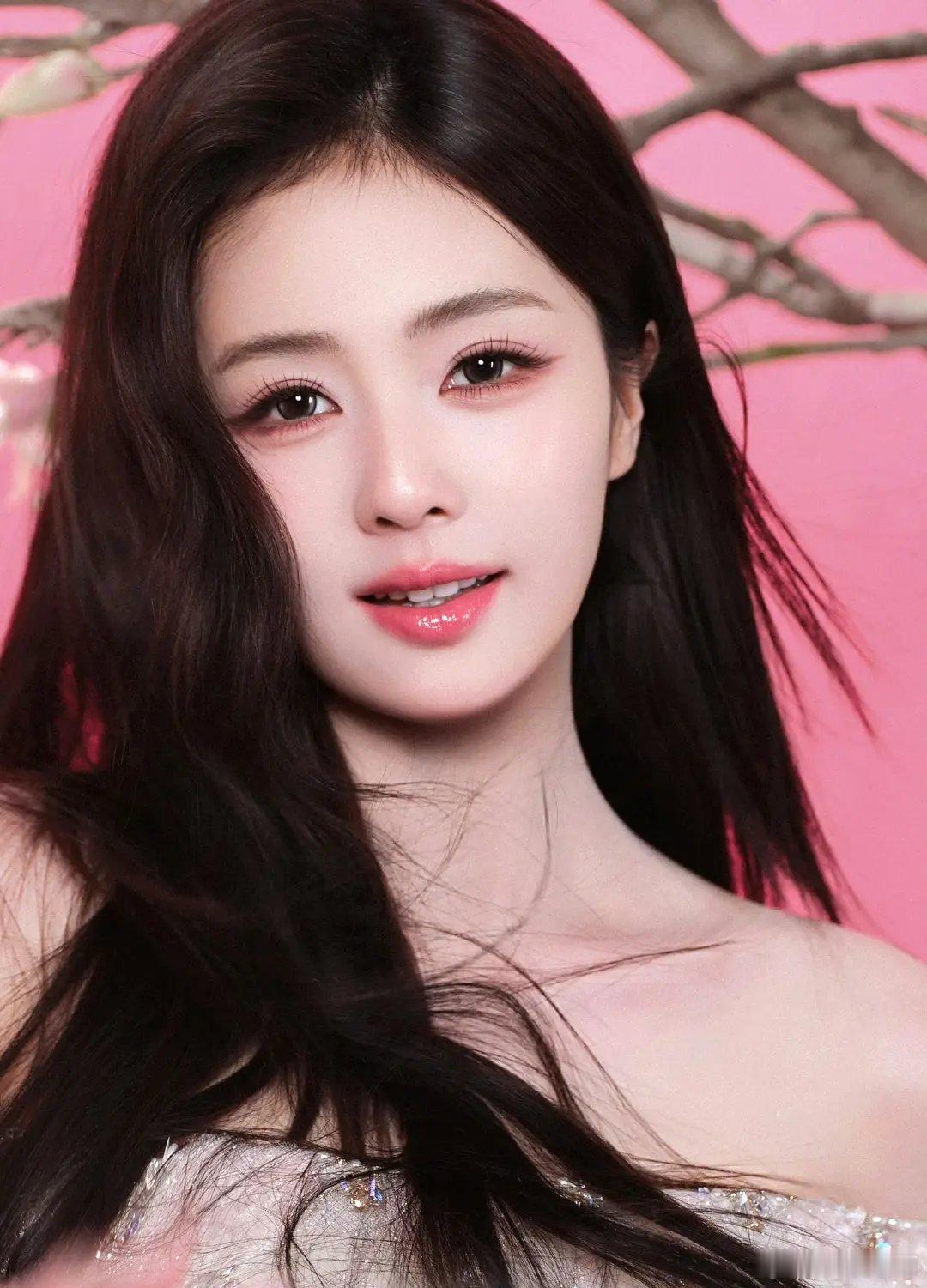 白鹿的眼睛怎么了 