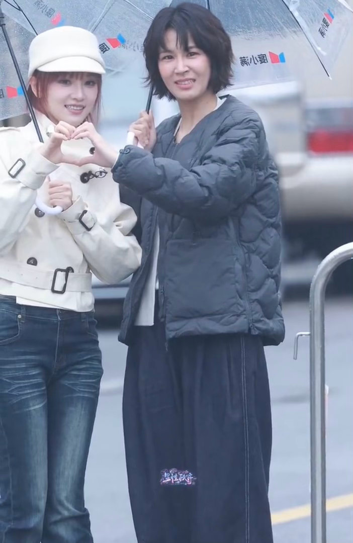 浪姐曾沛慈黄灿灿上班训练路透  wow，刷到这个路透整个人都清醒了，状态好好，元