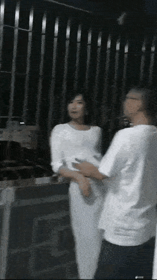 同学聚会千万不要拍照，容易引起家庭矛盾