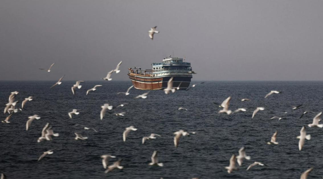 首笔通行费到账，伊朗真是开了先河！

当地时间4月23日，伊朗宣布首笔霍尔木兹海