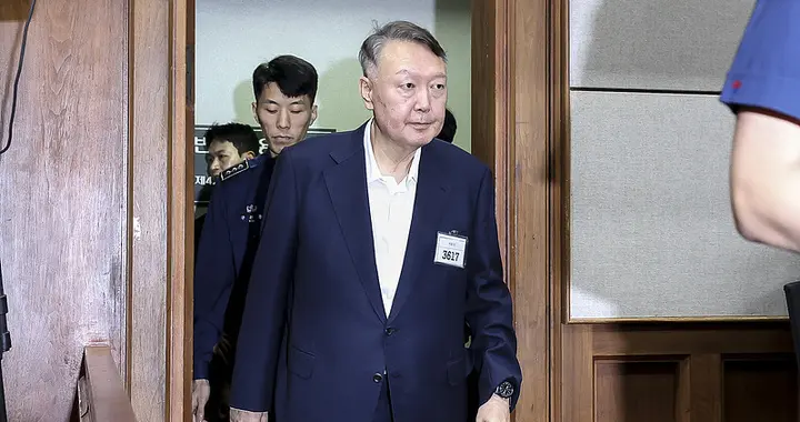 韩国前总统尹锡悦出席内乱特检组传唤调查