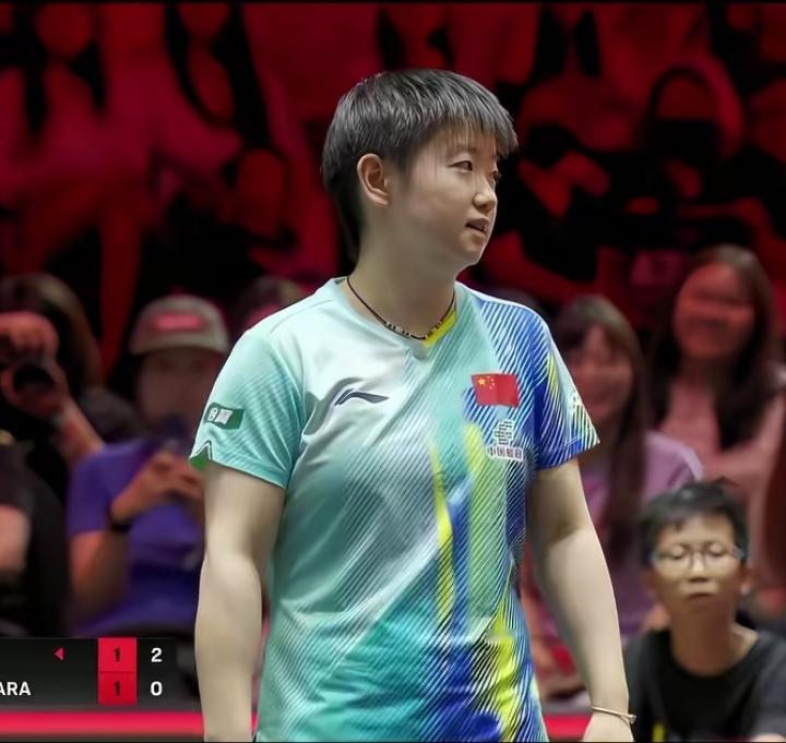 为孙颖莎的大格局点赞，比赛里裁判判萨马拉发球过低，直接罚分。萨马拉一脸懵，愣是没