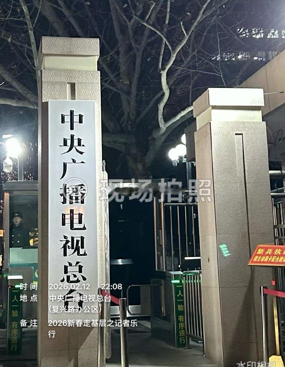 咖啡慢慢喝，美食慢慢吃，好歌慢慢听，朋友慢慢交，日子慢慢过，一切放慢速度，你就会