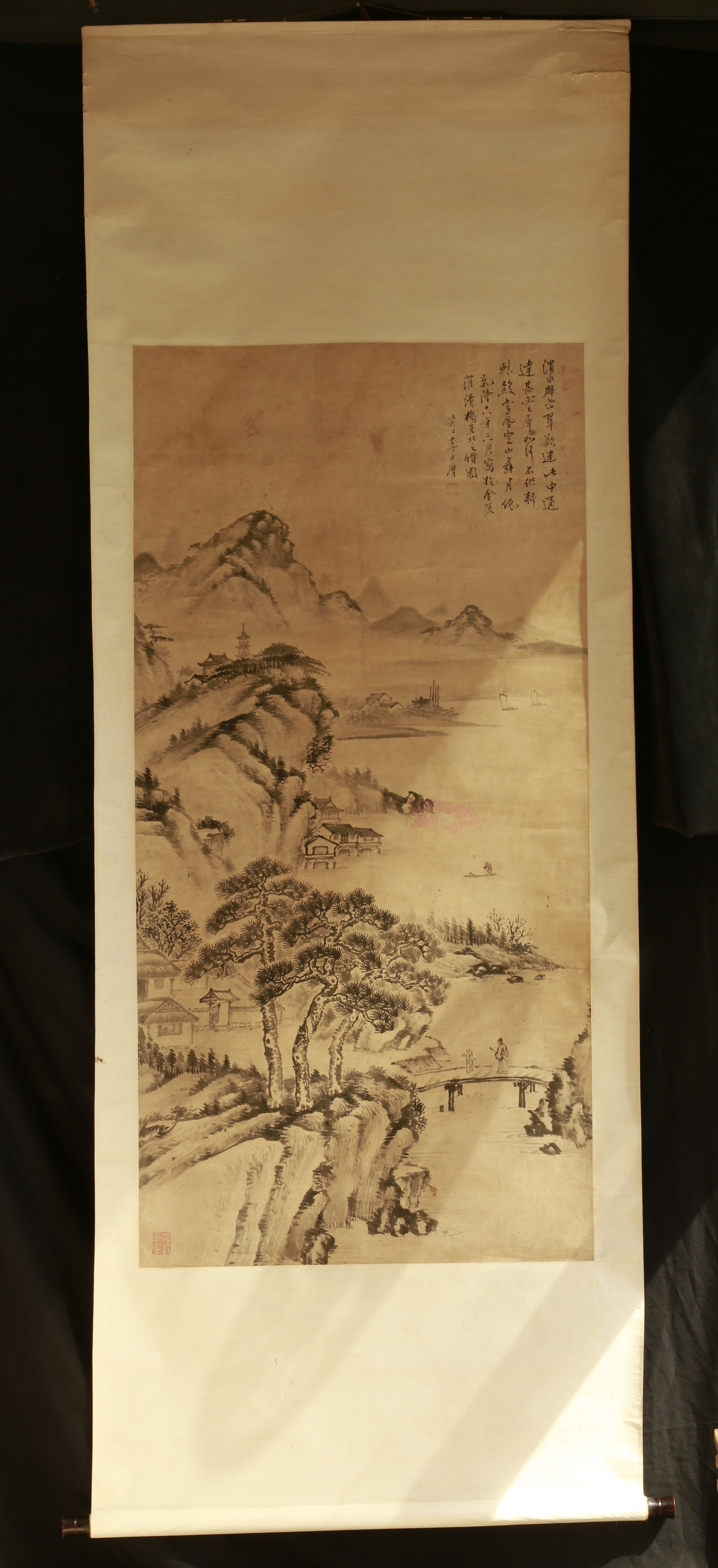 李方膺（款）山水立轴一幅 尺寸：画芯长133.5厘米，画芯宽66.6厘米，(画芯