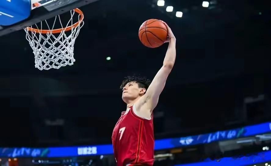 曾凡博回归，引进男蓝队长赵睿，国家队中锋，宝岛球员陈盈俊，北汽男蓝有了国内顶级峰