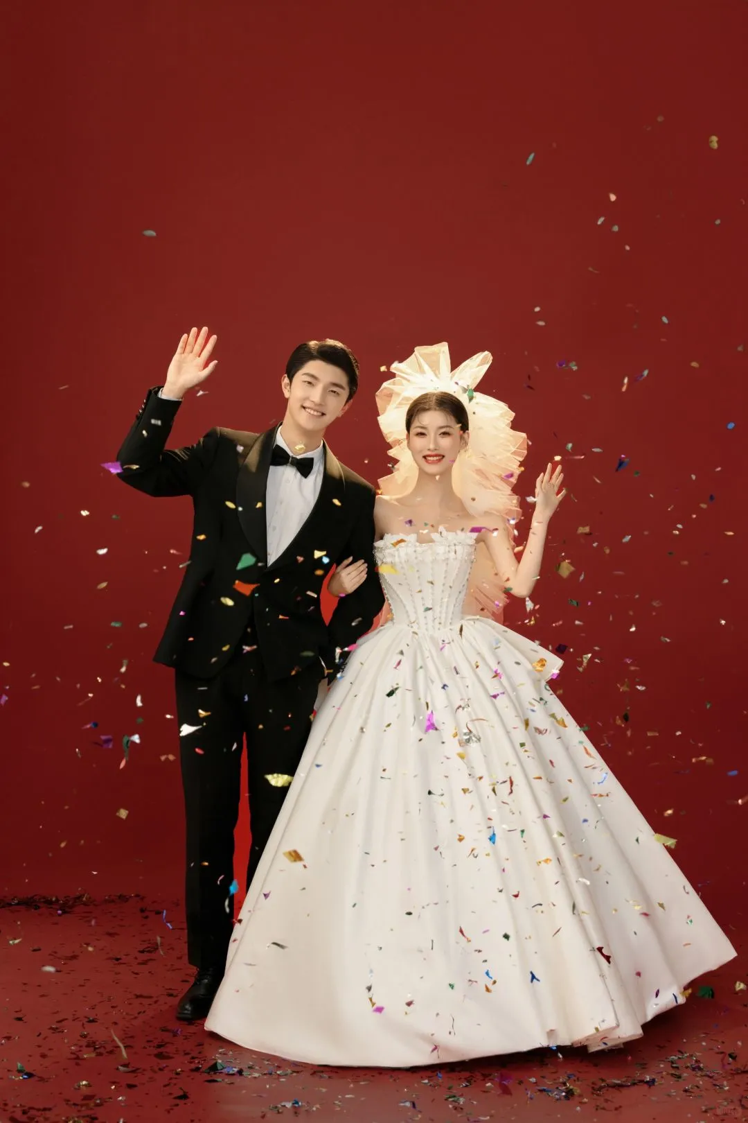 这一组喜嫁风婚纱照当迎宾照真的太合适啦