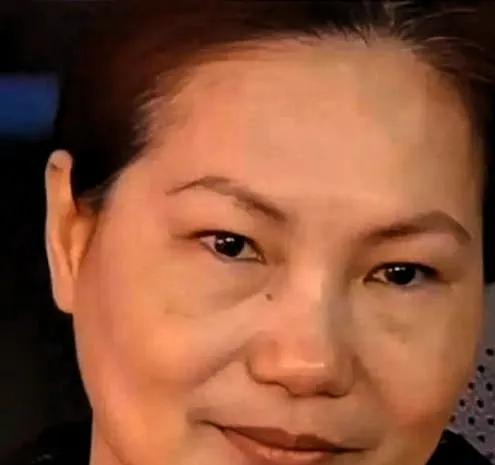 黄春梅又发消息求救了，这次还是找汪小菲要钱。她说自己睡不着觉，天老爷救命，其实大