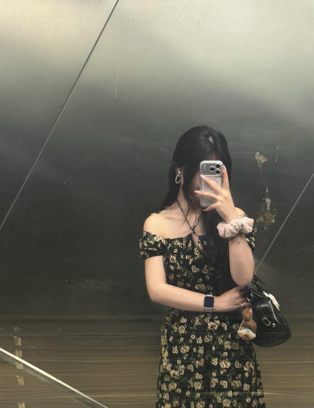 妹感姐
夏天化妆品都用不上场
ootd 拍照 plog howto穿搭 今天长什