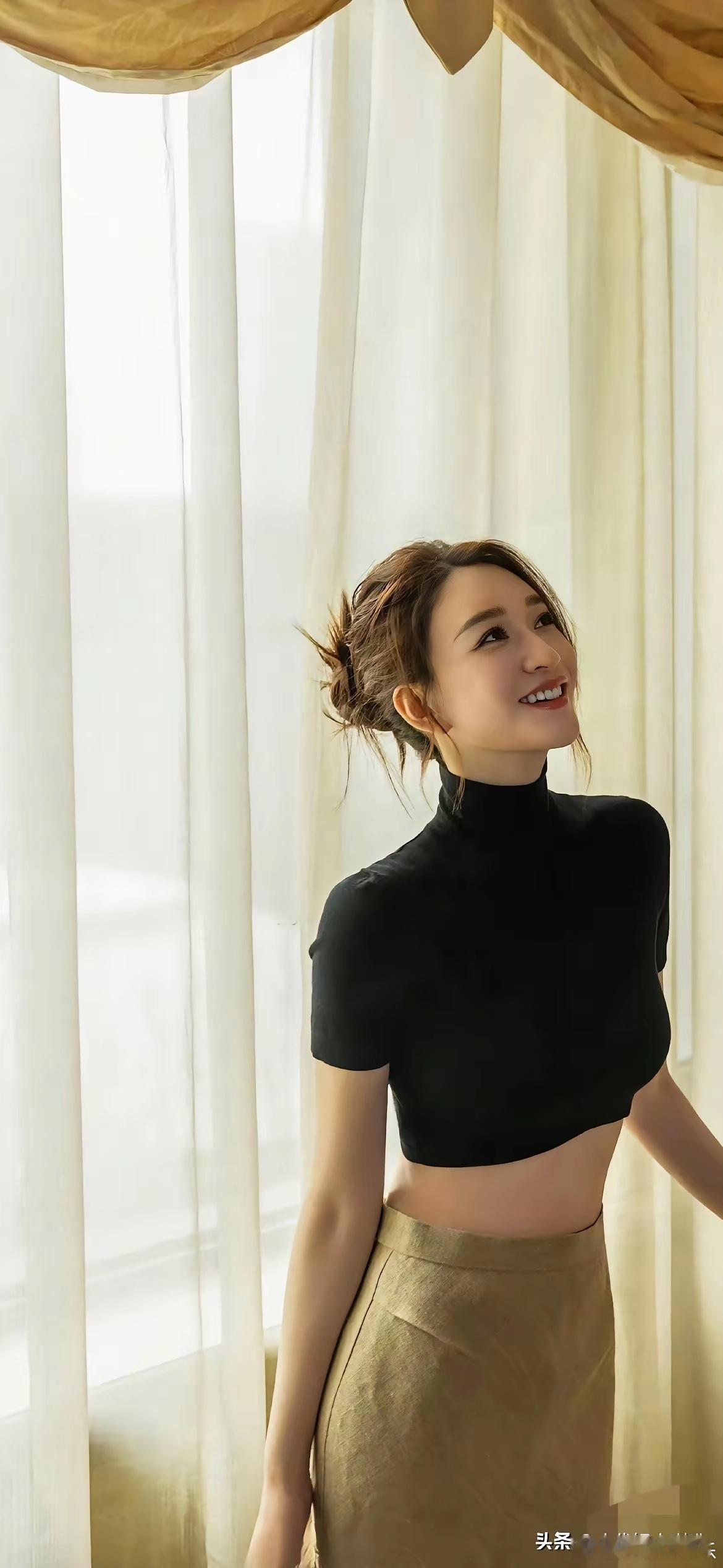 突然有点嫉妒李小冉了不是嫉妒她戏演得好也不是嫉妒她长得多漂亮，而是嫉妒她历经情伤