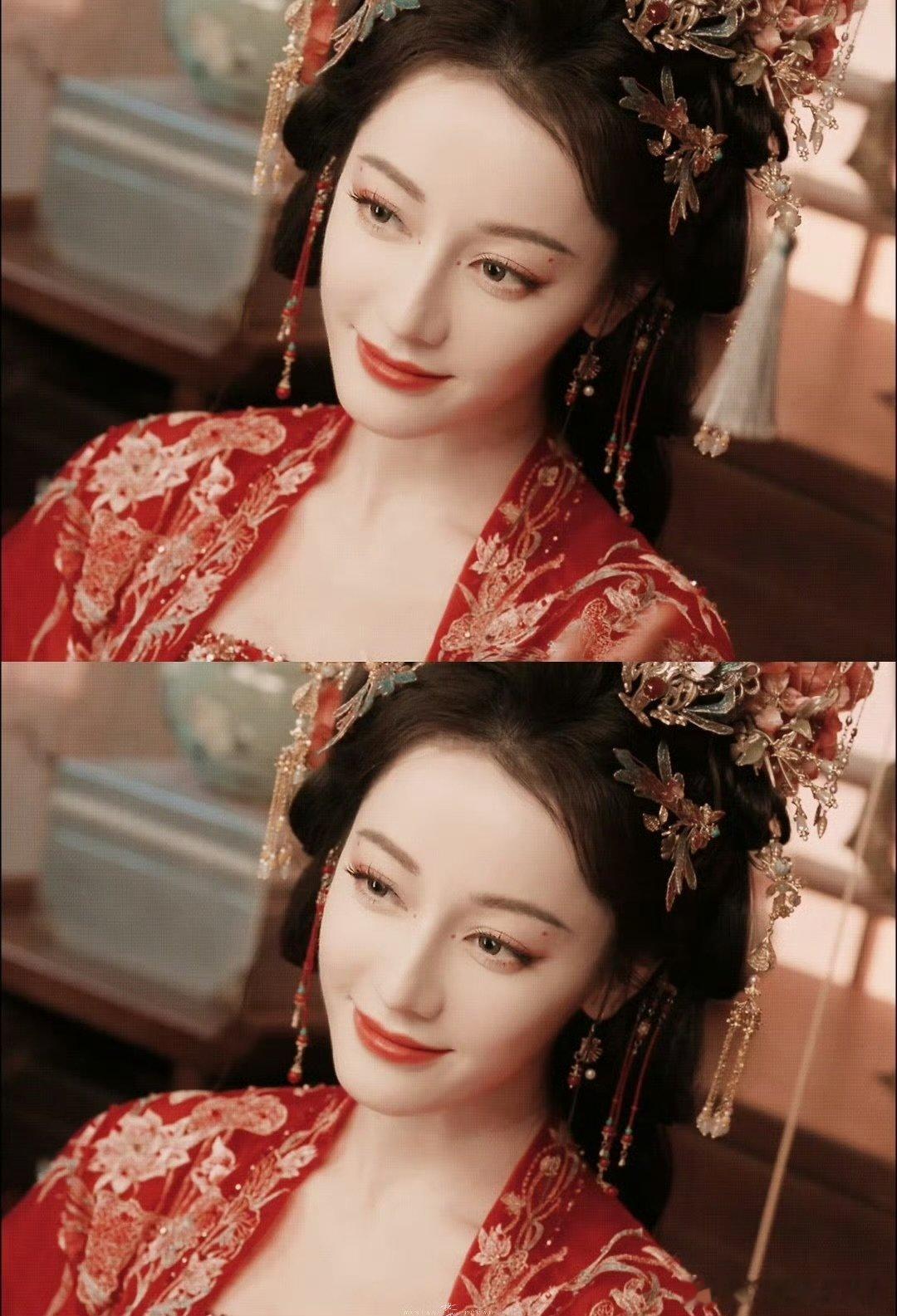 迪丽热巴有的是手段和美貌迪丽热巴艳鬼味自带艳鬼氛围，又美又灵，谁看了不心动 