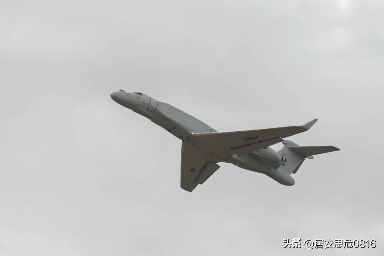 最新消息——美国中央司令部周三宣布，空军已部署新型EA-37B“罗盘呼叫”电子攻