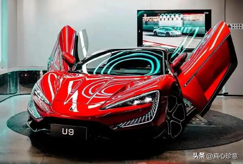 几名游客在墨西哥坐了比亚迪的车，当时就懵逼了！他们万万也没有想到？中国比亚迪的车