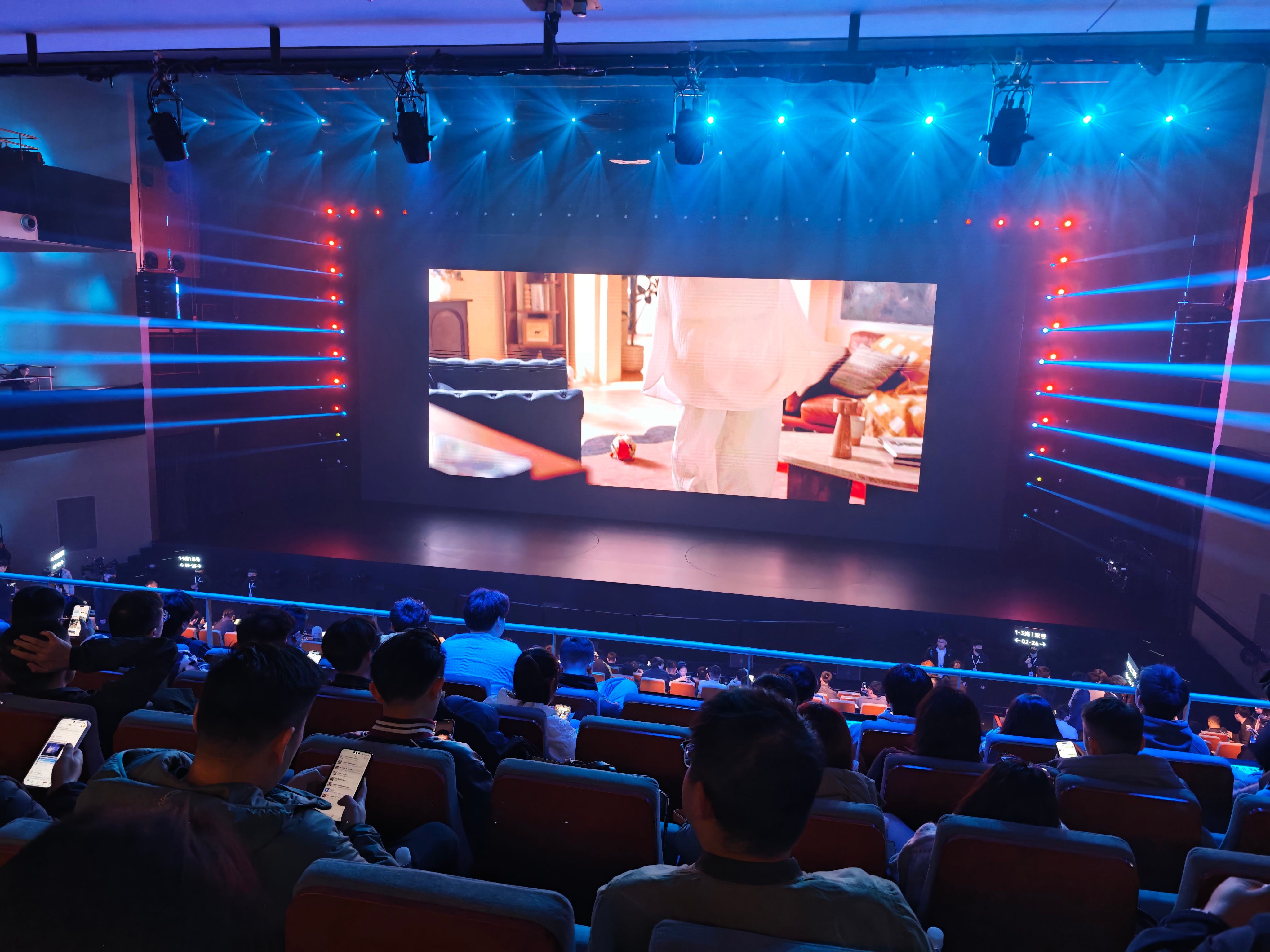 真Xiaomi Theater了 