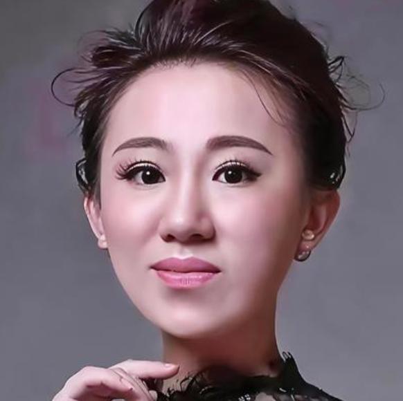 丫蛋有三个孩子，大儿子王天琦是她与前夫王金龙所生，于2011年出生，离婚后，王天