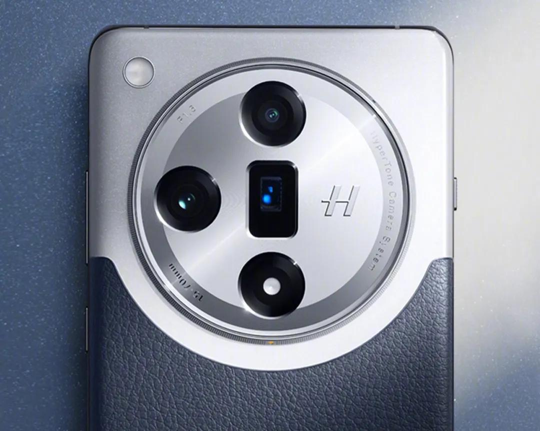 下一代影像旗舰应该还是1英寸的主摄，4/3还不会那么快，而且上4/3的话，副摄的