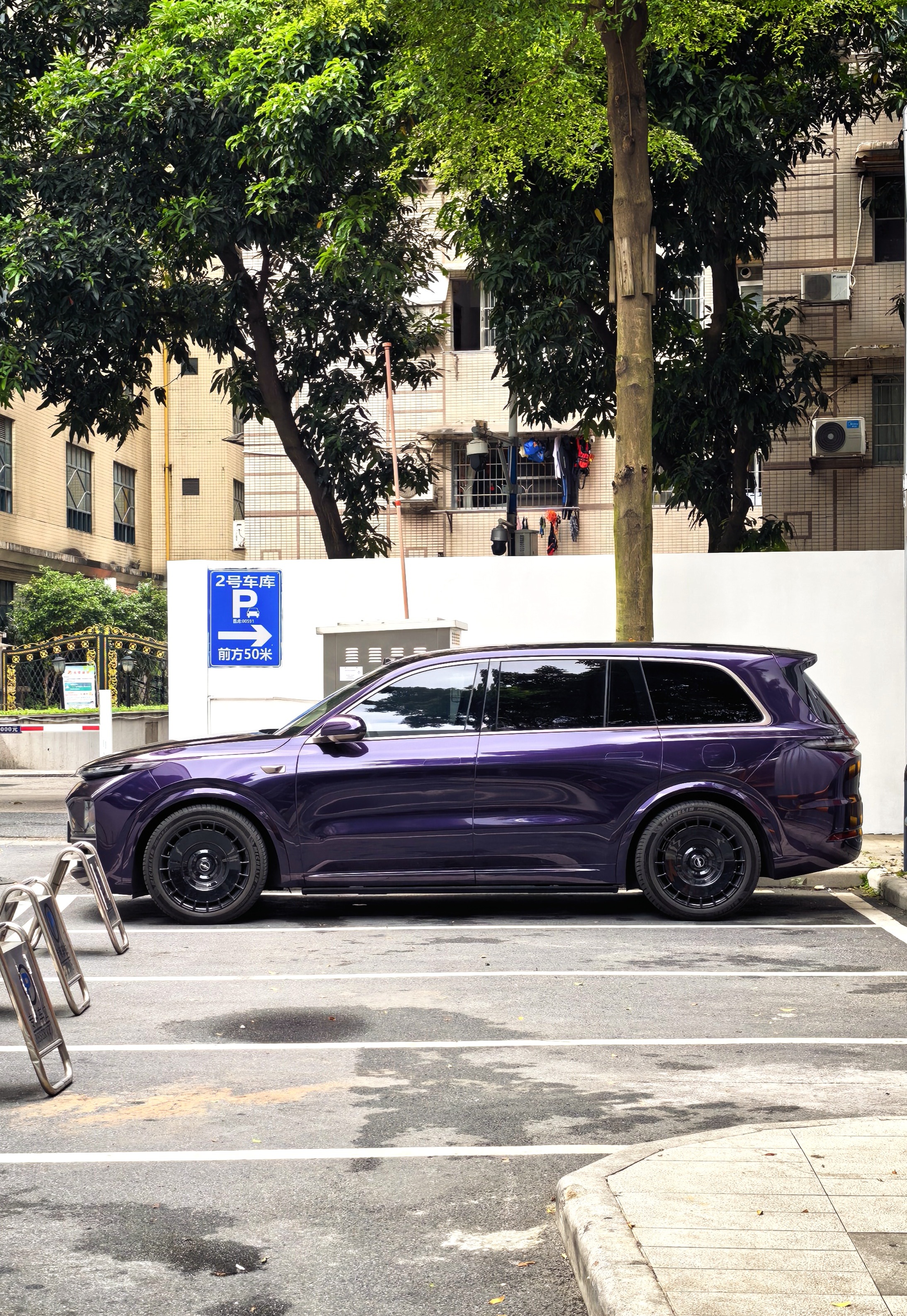 终于可以拍出「这车很长」的感觉[期待] ​​​