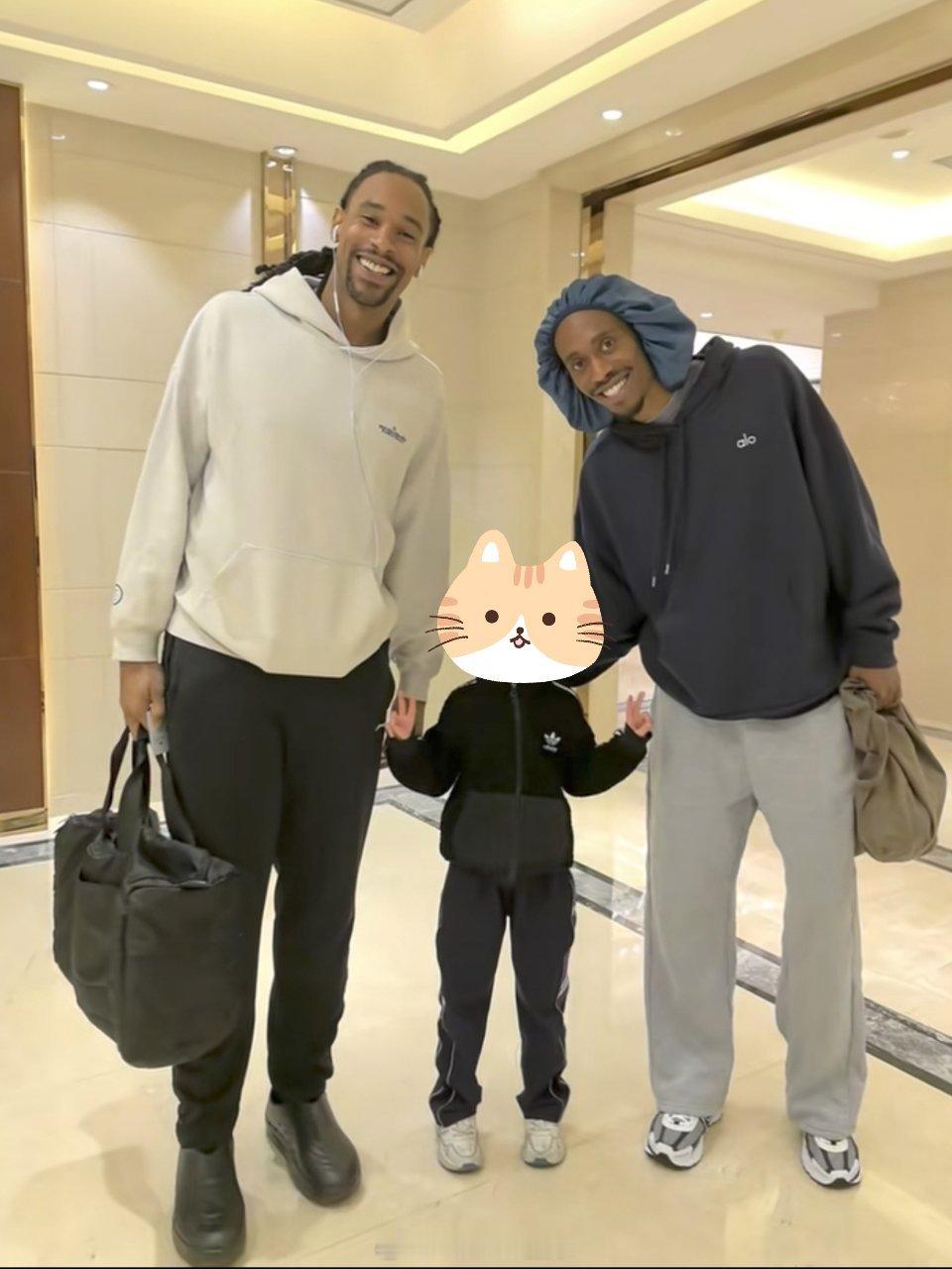 大屁股“萨林杰”今天也到了~~~