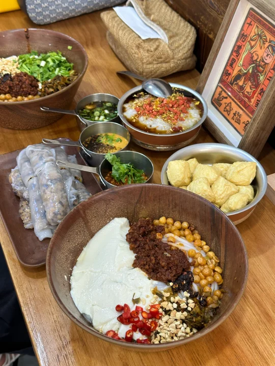 新乡｜ 藏在巷子里的云南美食，物价超低！！！