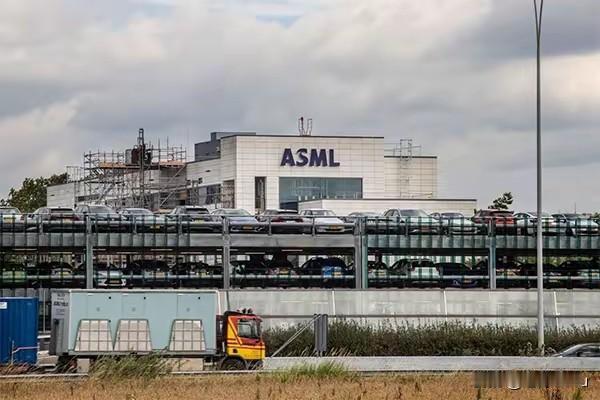 阿斯麦：受美国限制 中国今年占销售额比例或降至20%阿斯麦2025年中国是最大市