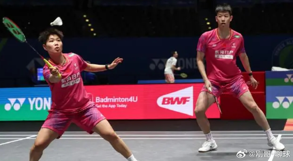 爆冷！冯彦哲/黄东萍1-2遭麦斯/布施逆转 无缘全英混双八强2026全英羽毛球公