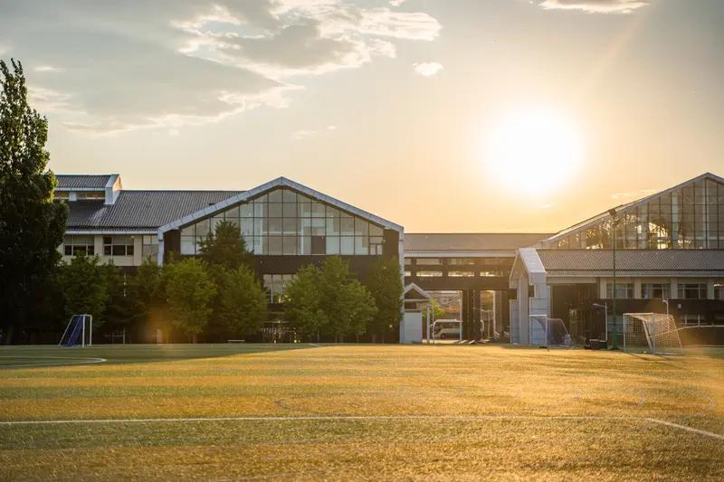 学校办不好，关键在领导！
民办学校衰败的真正原因，从来不在于普通老师，而是领导的