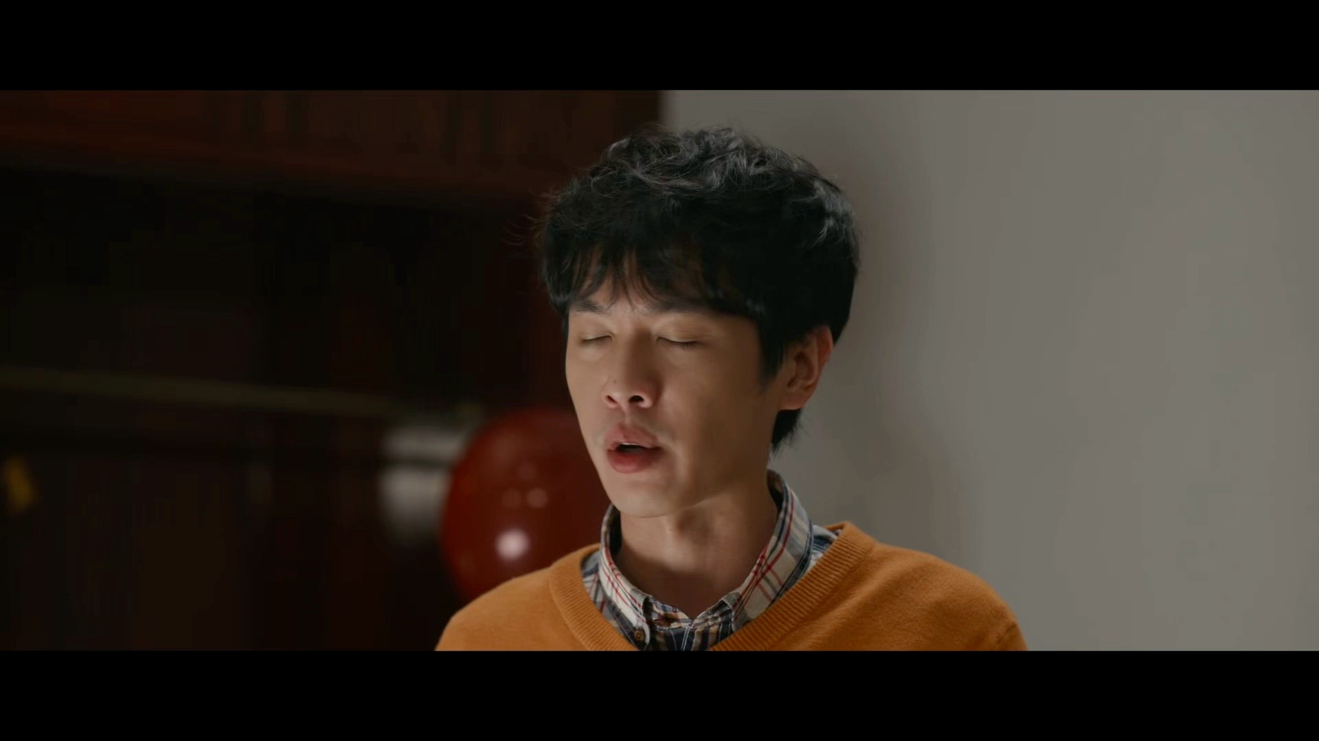 我上班就这副嘴脸 年会不能停2这段太真实了，完全演打工人最真实的写照，但刘马真的