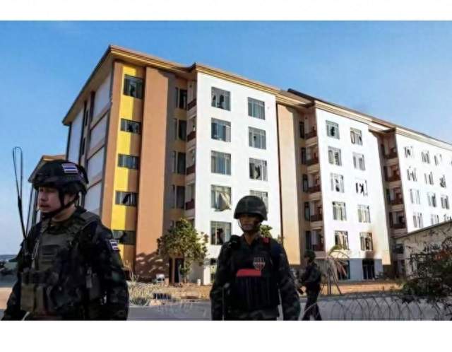 泰军出手！巨型诈骗园区曝光157栋楼29栋专门电诈地下藏12间地牢