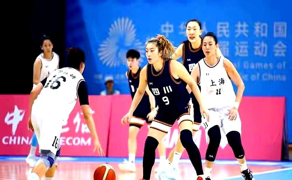 有人可能还在争论：“四川女篮的外省主力是不是违背了本地情感？”但事实是，职业体育