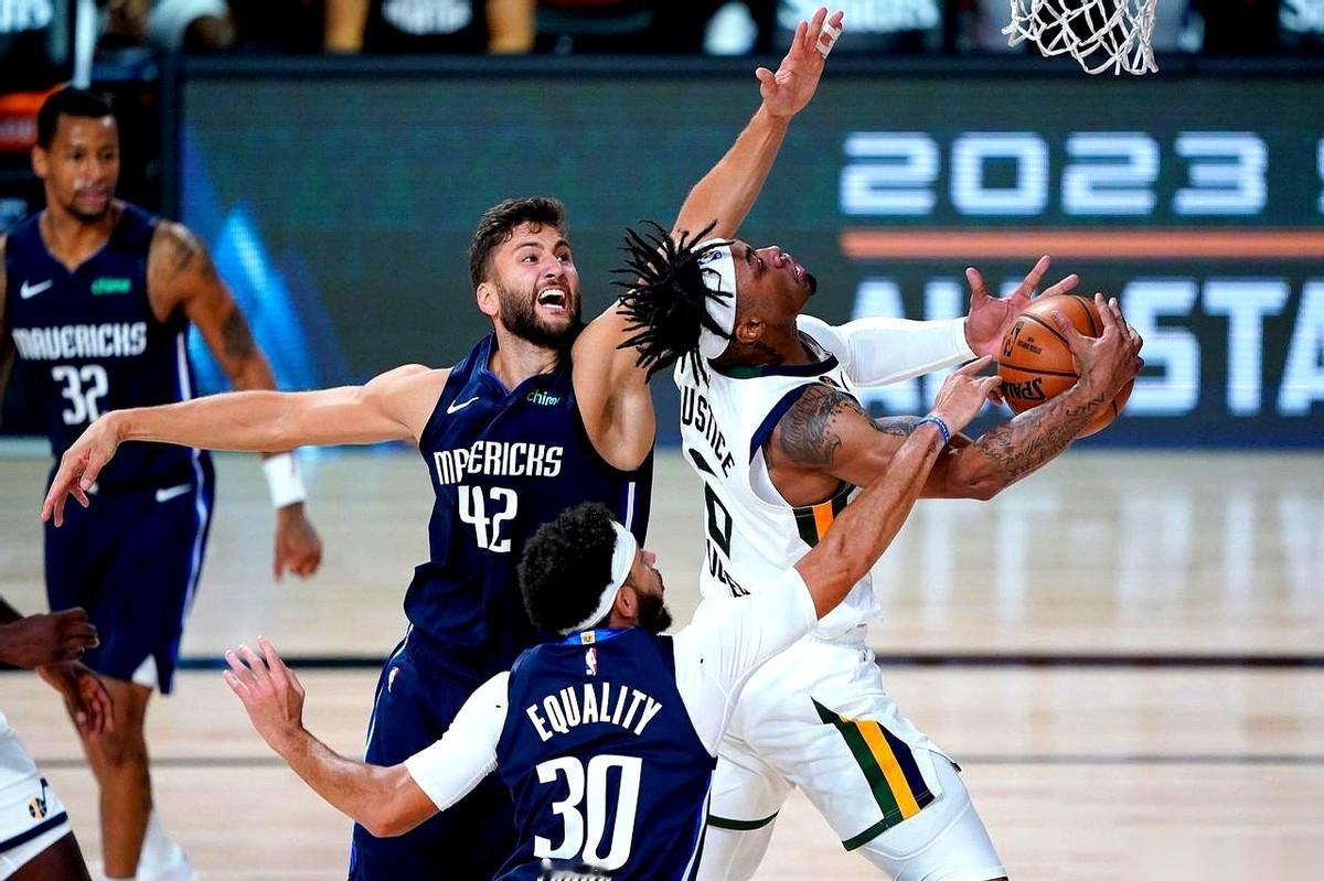 说说北京队这事儿。
憋了整整7个多月，球迷的火气已经顶到了嗓子眼。结果呢？人家广