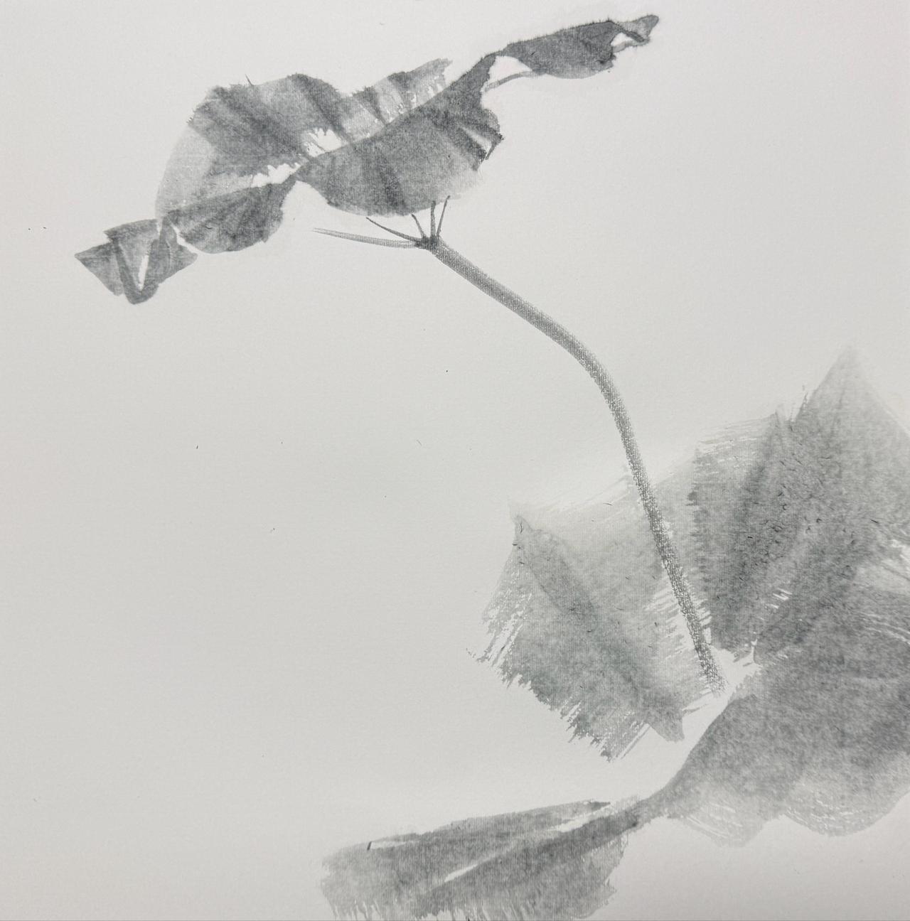 水墨《荷塘野趣》，小诗题画，谁读懂画里的悠然？
昨日出的上联：小雀偷清趣，倘若以