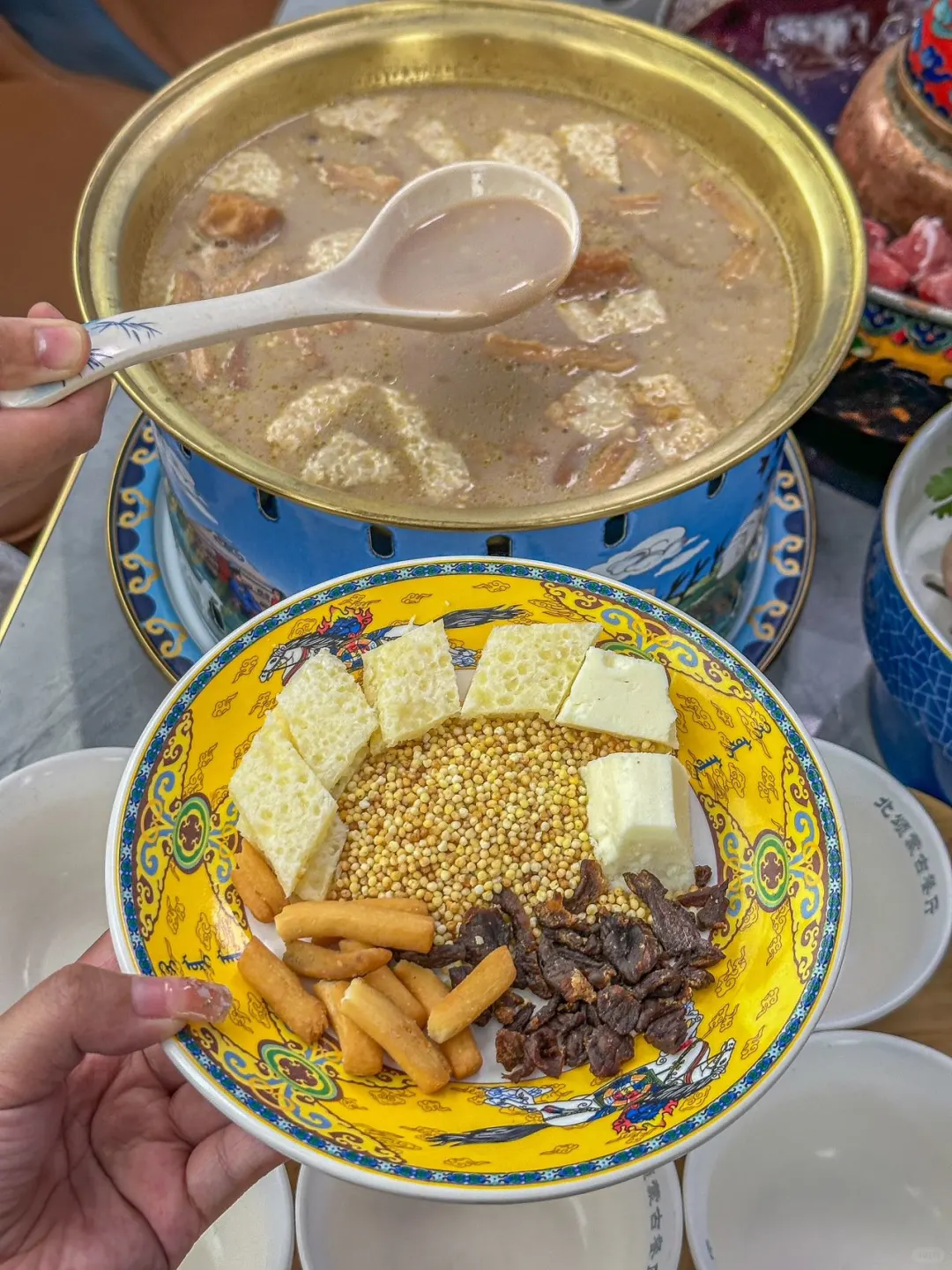 卧卧卧！杭州也有了蒙古陶高奶茶！
