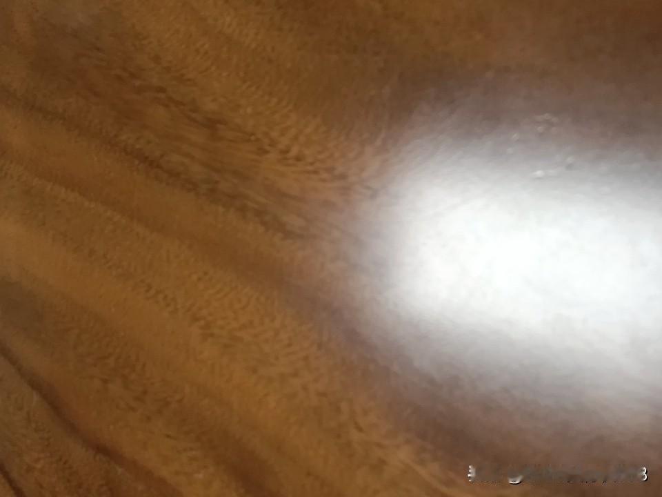 诊所、药店的生意太差了，
看客户参加圆桌会的意愿就知道，
都是半躺平，全躺平的状