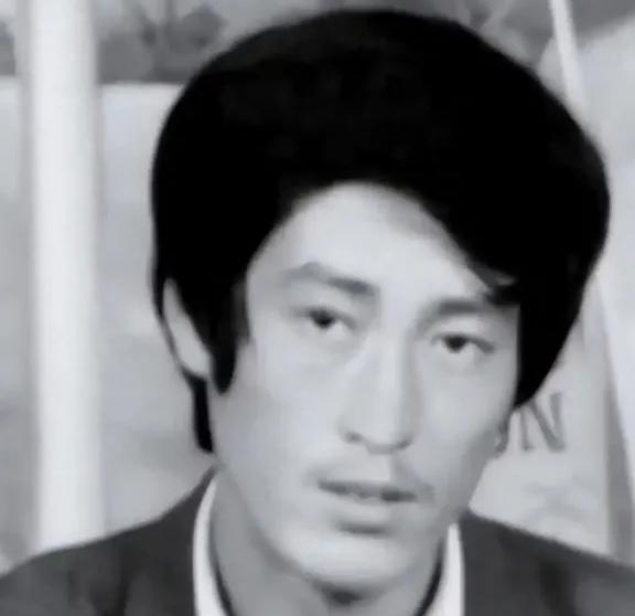 1996年，民警错将一名男子屈打成招判处死刑，真凶两年后主动认罪，他却多坐15年