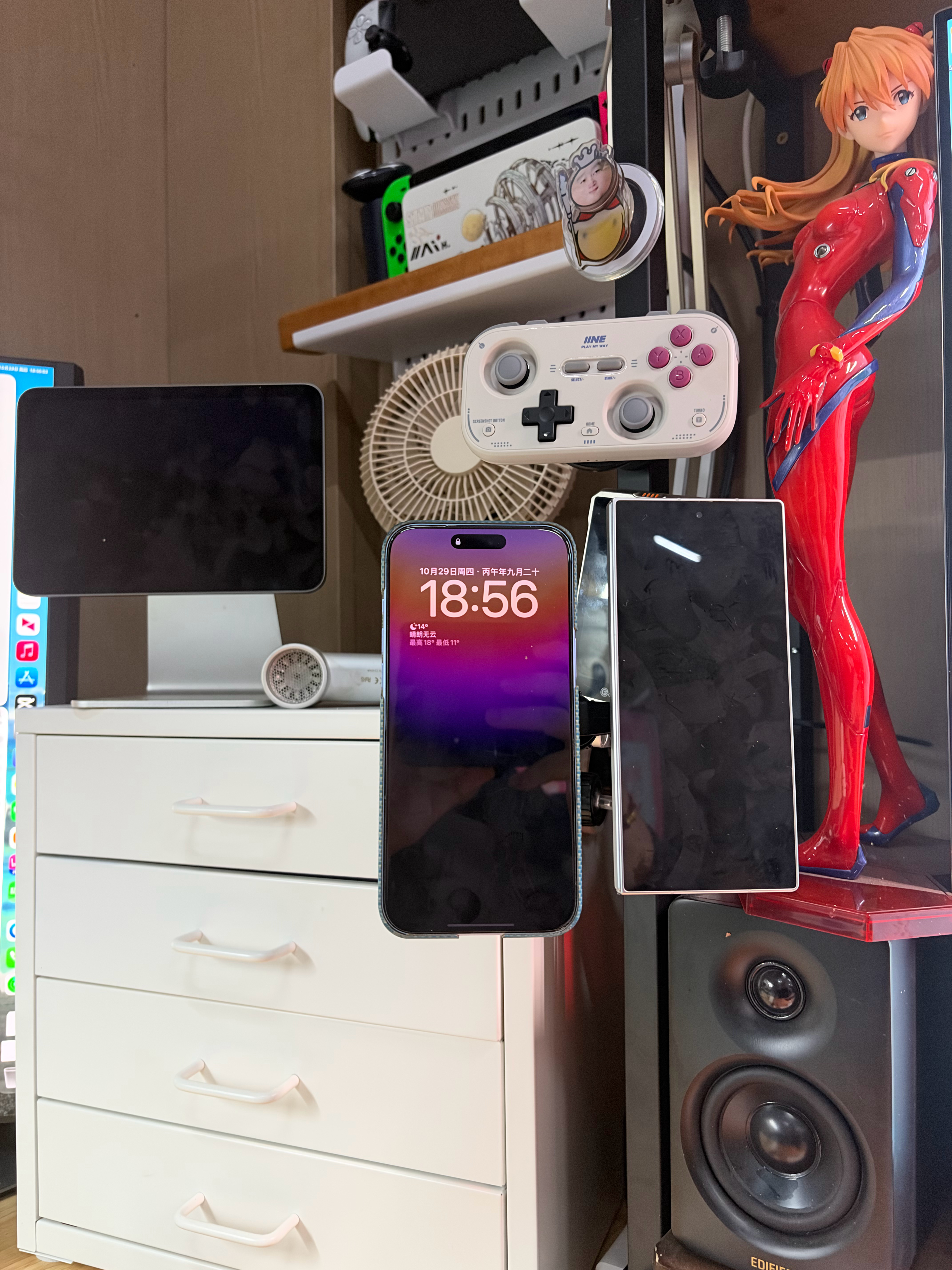 我还有一点接受不了的是：有时候手机来信息，我只要转脸看一眼iPhone 18Pr