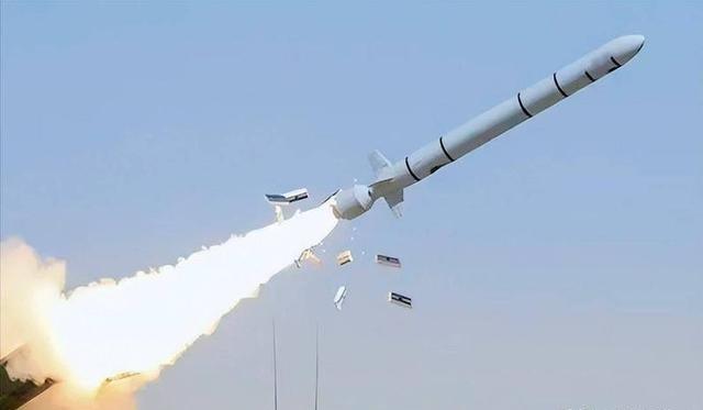 日本如果偷袭，百分之百是饱和攻击，一次发射300枚导弹，连续发射3000枚导弹也