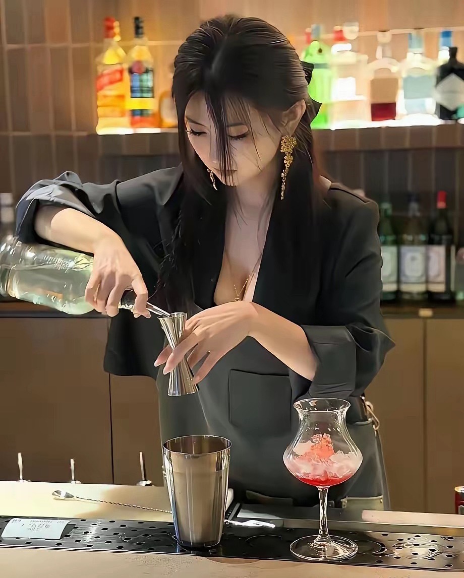 喝咖啡需要加奶吗？加了奶的咖啡，那还能叫咖啡吗？ ​​​