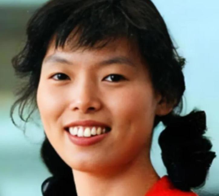2013年，女排名将陈招娣生命垂危，弥留之际轻声对丈夫说：“别治了。”这不是放弃