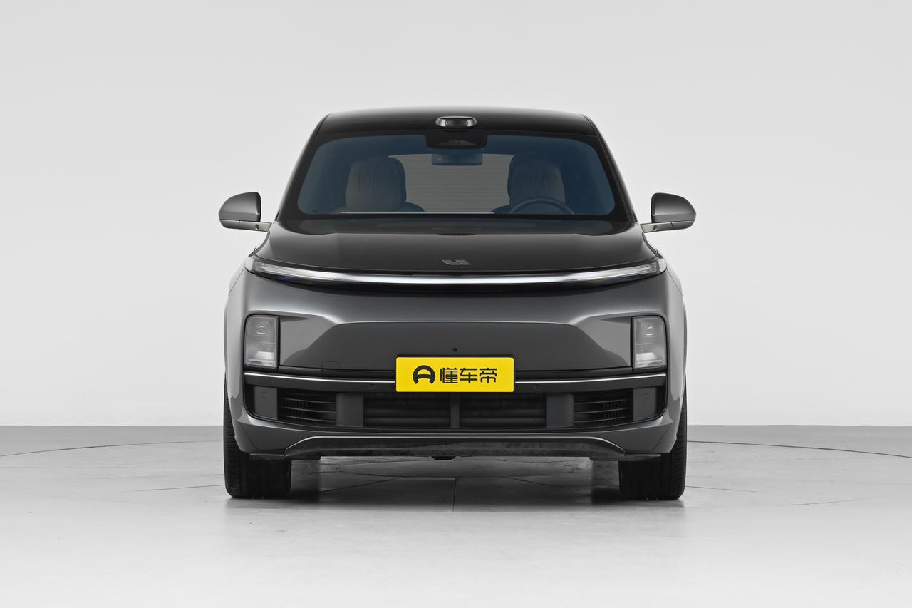 实测完理想L9的核心技术，最大的感受是：它没有什么“黑科技噱头”，但每一项技术都