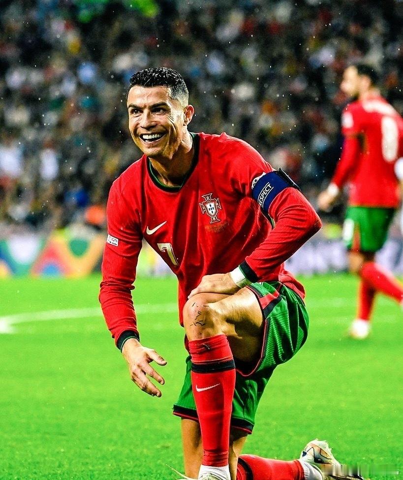C罗是男足历史上唯一一位在连续五届世界杯（2006、2010、2014、2018