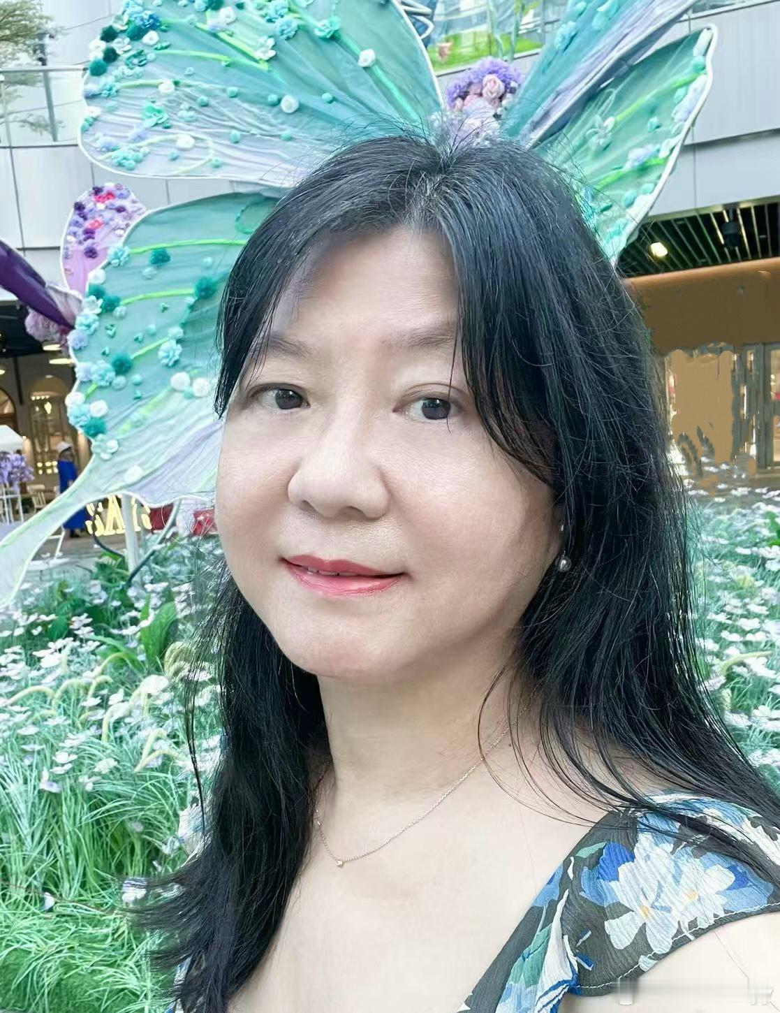 敏儿Jessyy夏日时尚！广州。自拍苹果原相机优雅
