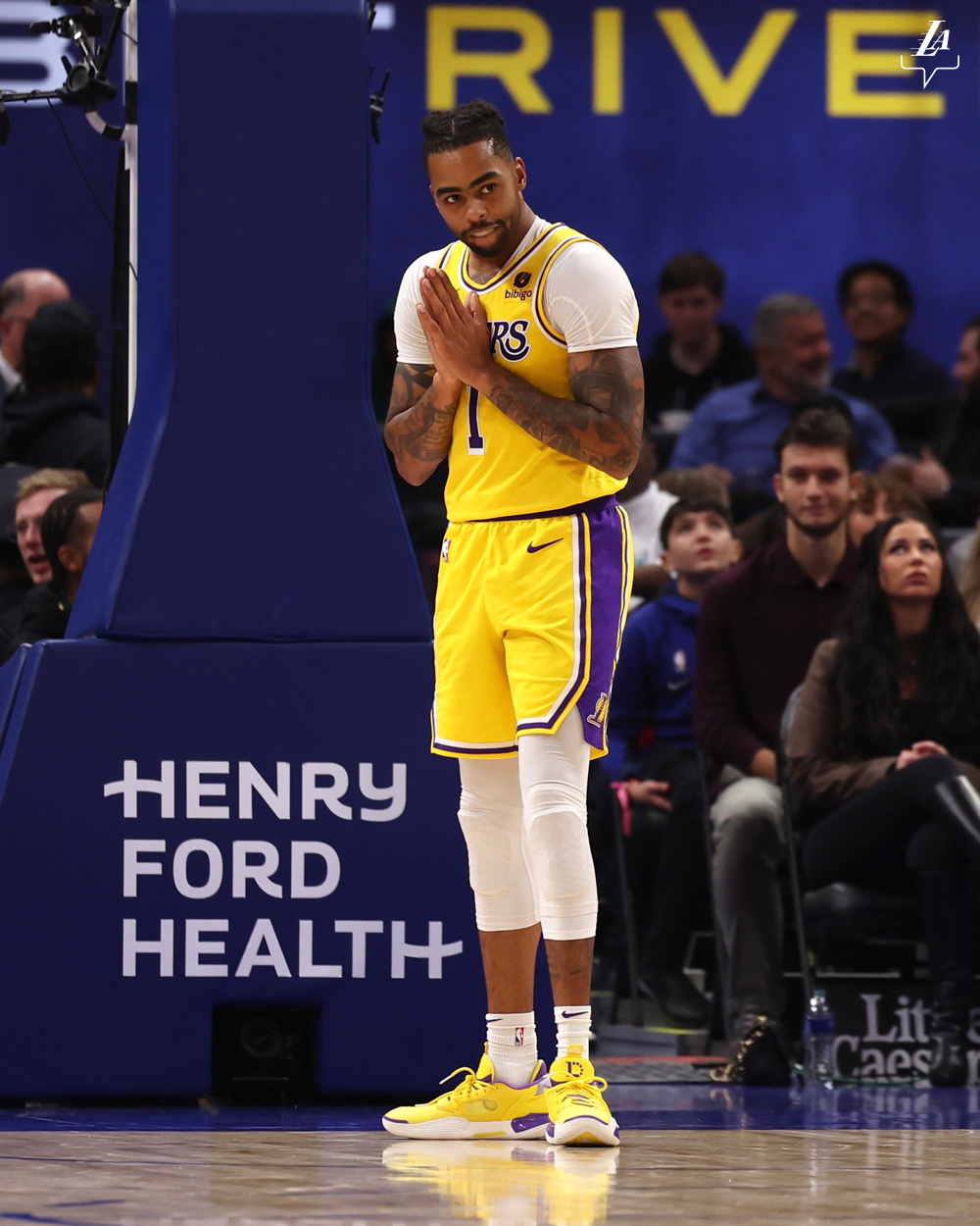 #湖人vs活塞##拉塞尔35分##拉塞尔虐菜的神# ​ 拉塞尔本场比赛数据出场3