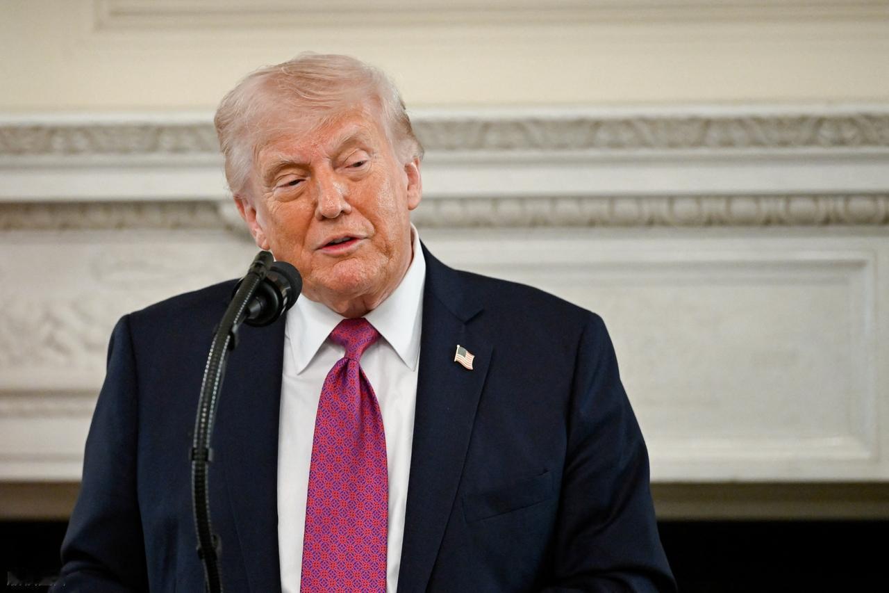 局势出现新变化，特朗普如今处境变得十分被动。正值当下关键的特殊阶段，伊朗直接摆明