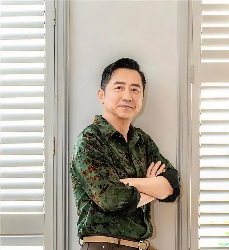 庾澄庆被记者当面质问《歌手》是否存在黑幕，笑着说出的话格外实在！

不少观众常年