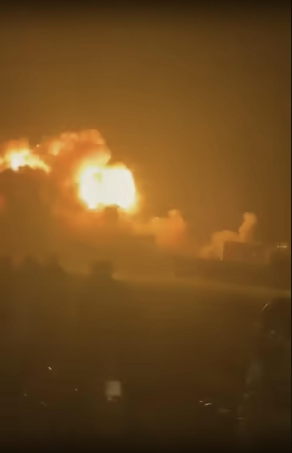 印巴还是开打了
印度战机空袭巴基斯坦造成8人死亡，35人受伤。巴基斯坦回应称目前