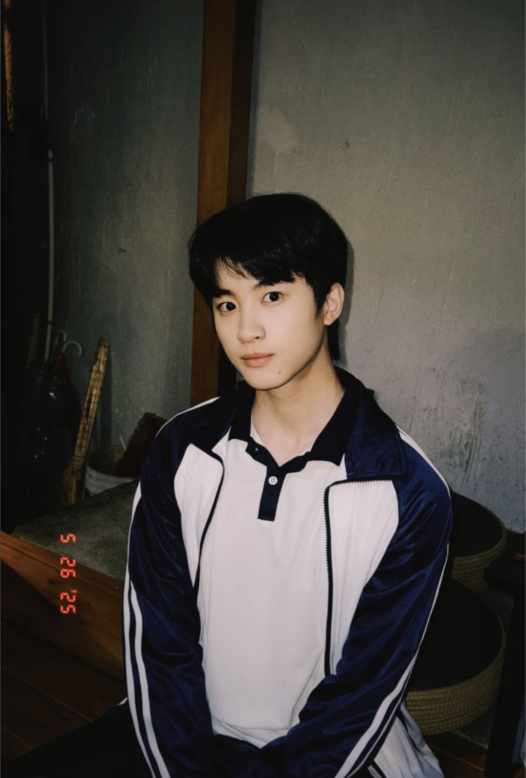 陈曦然贴脸恐吓陈赫李乃文 陈曦然这波贴脸输出也太顶了！暴躁反骨直接拉满，怼人怼到