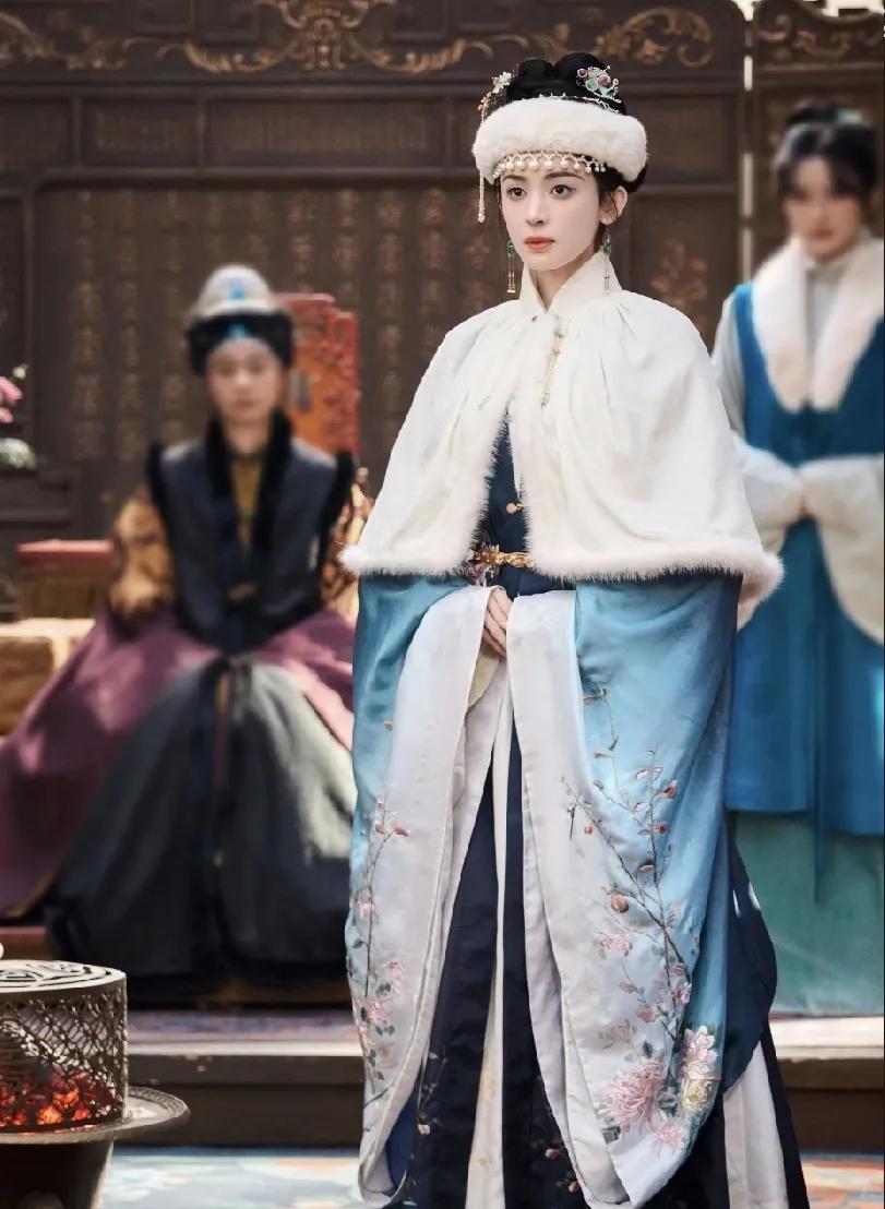 于正的剧，女主是不是框架了一点广东广西的冼夫人首领原型啊。
这一片茶山，好像英德