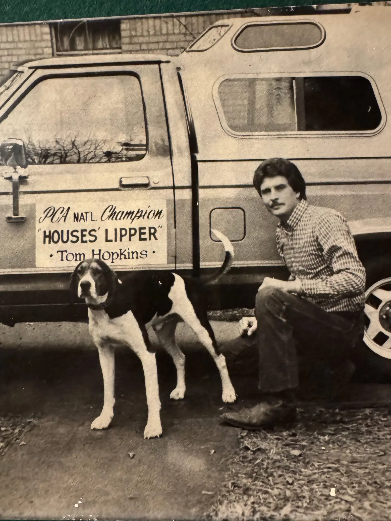 汤姆.霍普金斯 沃克猎犬