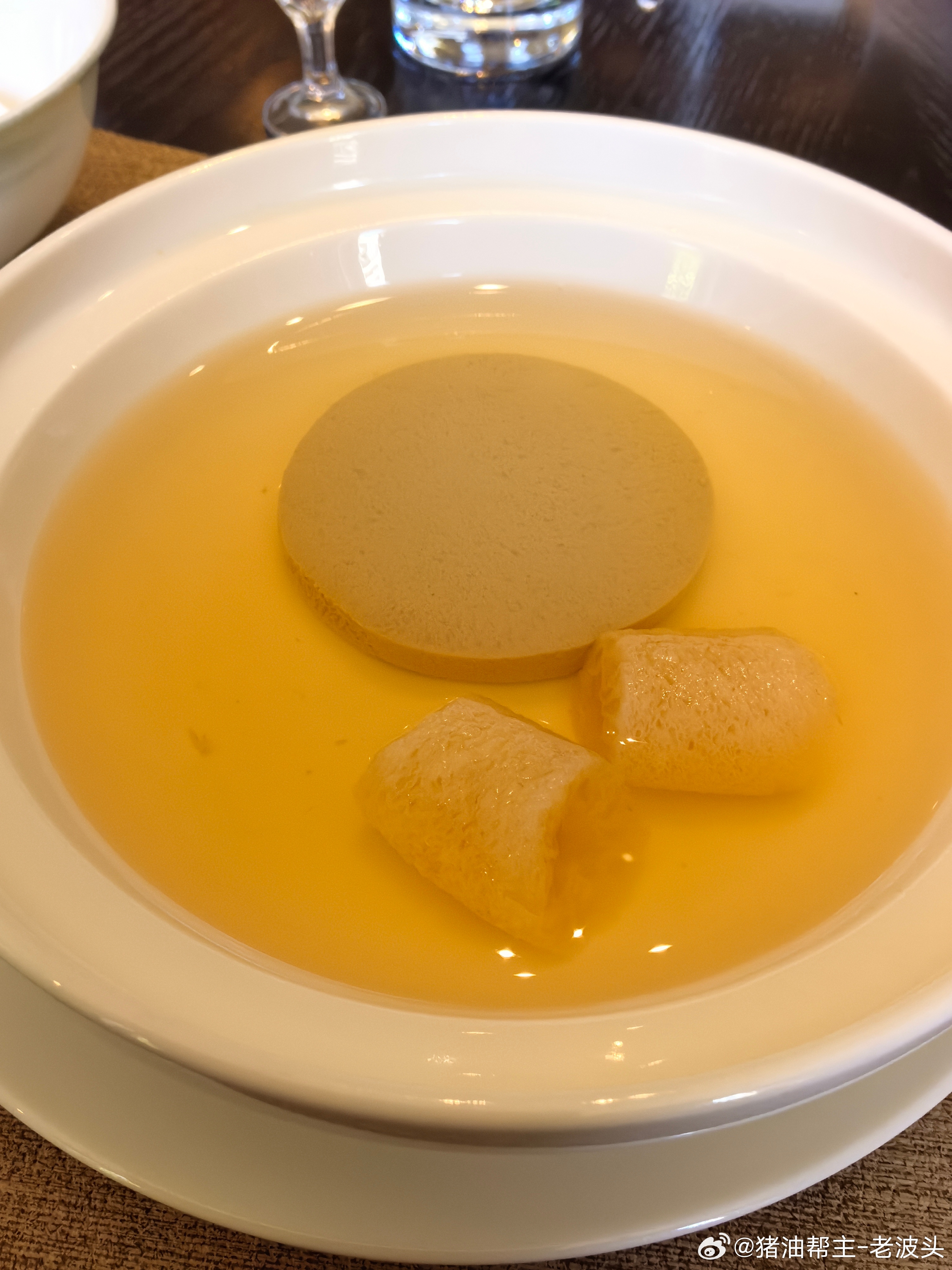 神一样的邓师傅，何必再封？ 上海·南兴园