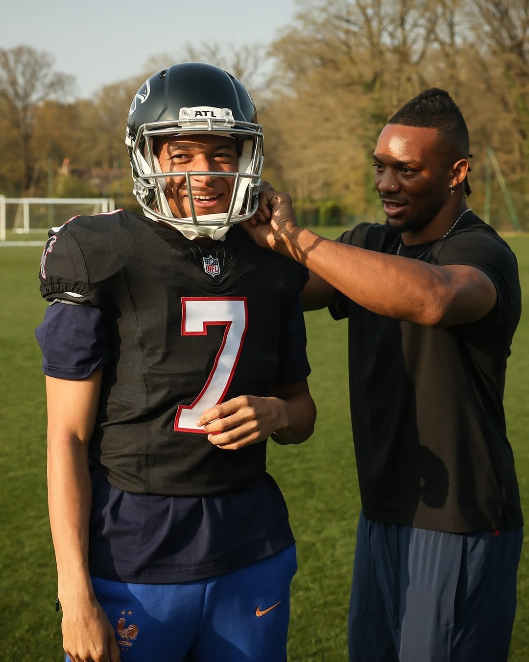 🚨RMC Sport：皇马医疗团队在姆巴佩受伤时诊断错了膝盖，他们检查了他的右