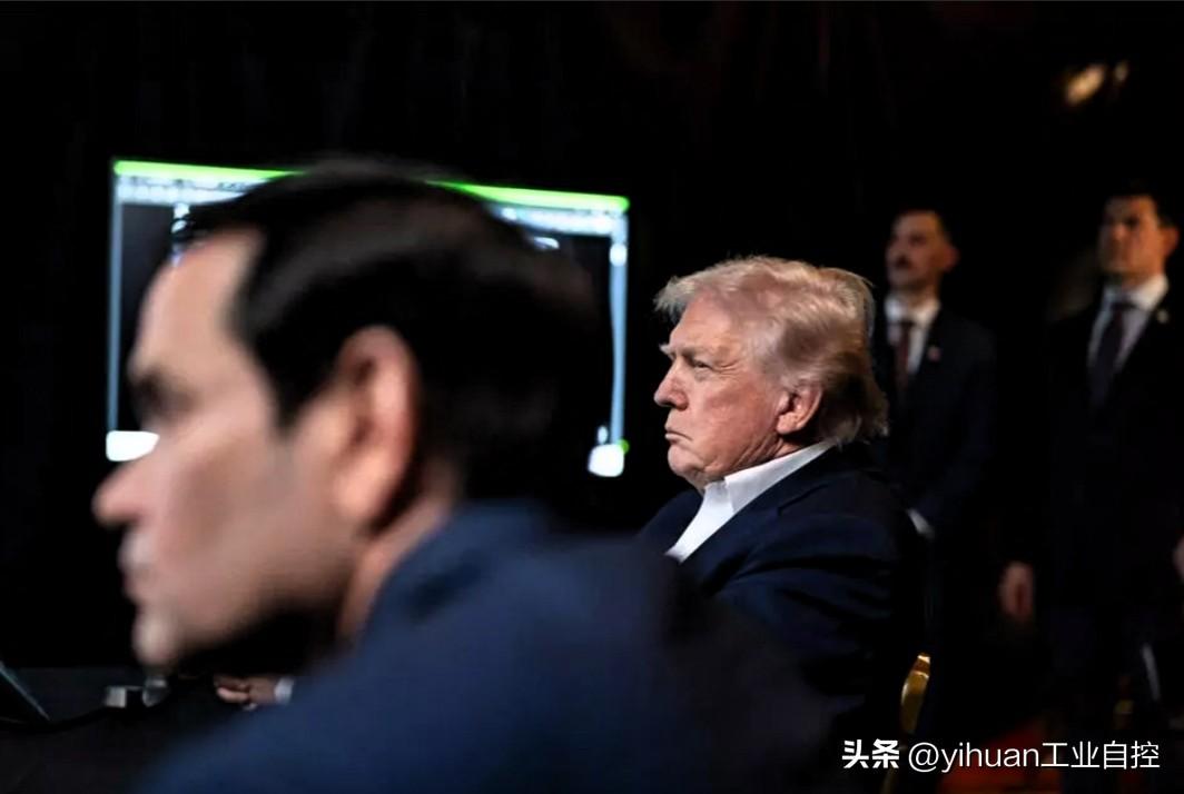 【美国应该接近做出打击伊朗的决心】
    记者问特朗普：距做出空袭伊朗的决定还